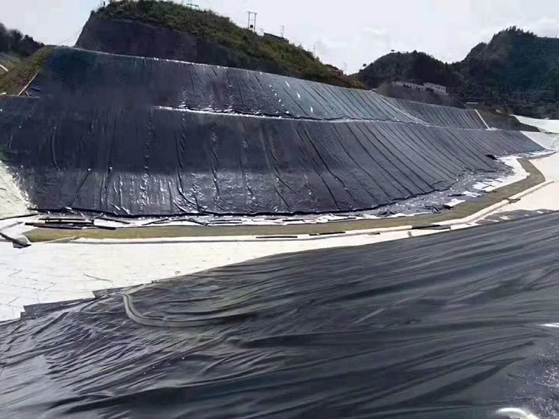 黑膜沼氣池 (4)